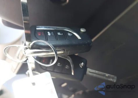 2022 Toyota Corolla Le z USA, uszkodzony, nr VIN 5YFEPMAE6NP299770